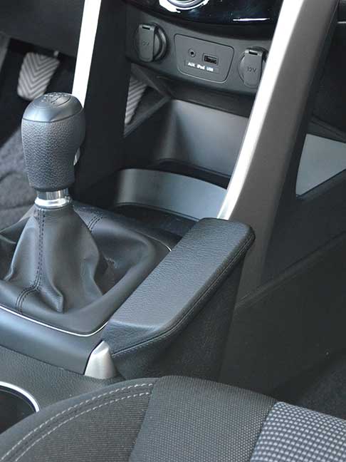 Hyundai i30 05/2012-2016 Kleur: Zwart