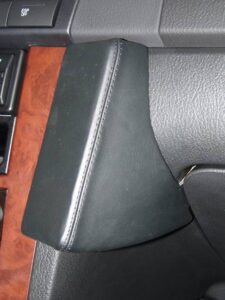 SsangYong Rexton 2004-04/2006 Kleur: Zwart