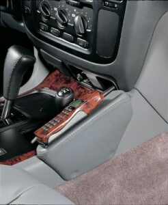 Toyota Land Cruiser 100 1998-12/2002 Kleur: Zwart