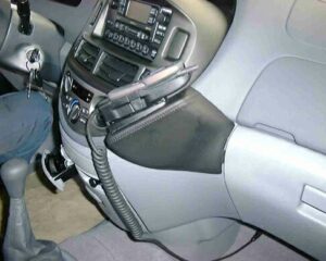 Toyota Previa 07/2000-2006 Kleur: Zwart