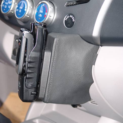 Mitsubishi L200 11/2005-12/2015 Kleur: Zwart