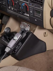 Land Rover Discovery 1996-10/2004 Kleur: Zwart