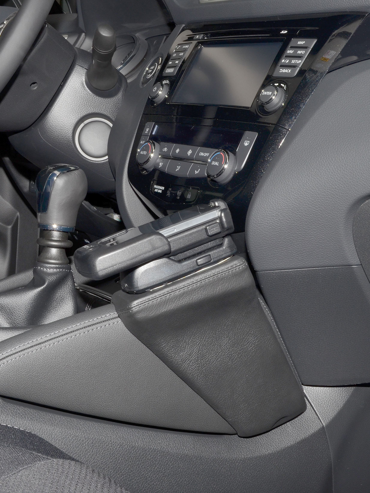 Nissan Qashqai 11/2013-2019 Kleur: Zwart