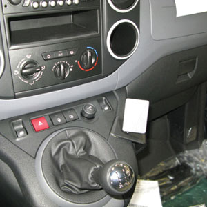 ProClip - Citroën Berlingo (Family - Transport)  - Peugeot Partner 2008-2018 Angled mount, Laag