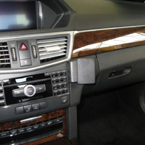 ProClip - Mercedes Benz E-Klasse Sedan 2009-2013 / Stationwagen 2010-2013 Angled mount