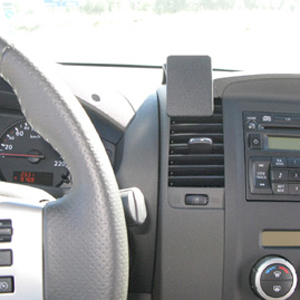 ProClip - Nissan King Cab/ Navara 2011-2015 Center mount