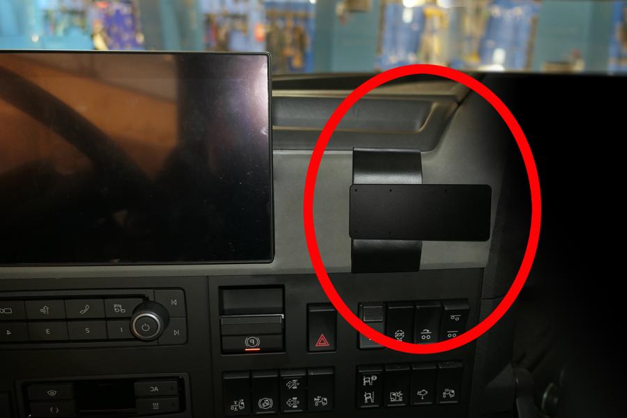 ProClip - Volvo FM series  2021- .Center Mount Extra sterk