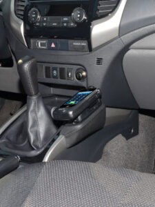 Mitsubishi L200 10/2015-2019 Kleur: Zwart