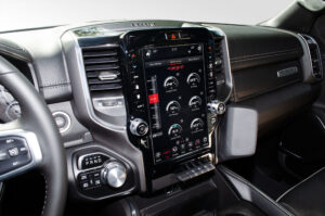 Dodge Ram + USA 2018-2022 Kleur: Zwart