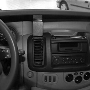 ProClip - Nissan Primastar - Opel Vivaro - Renault Trafic 2002-2010 Center mount