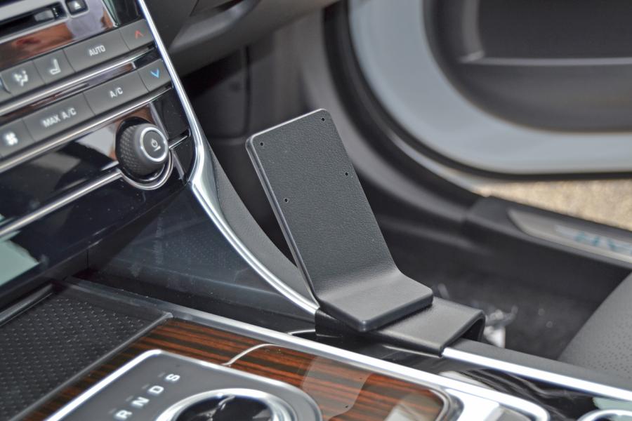 ProClip - Jaguar XE/XF 2016-2018 Console mount