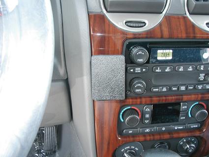 ProClip - GMC Envoy 2002-2010 Center mount