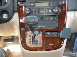 ProClip - Kia Carnival 2006-2011 Angled mount