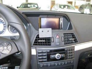 ProClip - Mercedes Benz E-Klasse Convertible/ Coupé 2010-2014 Center mount