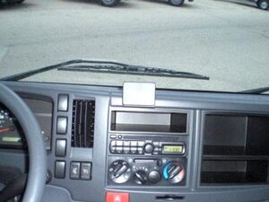 ProClip - Chevrolet W-Serie -  GMC W-Serie 2008-2018  Isuzu N-Serie 2008->  Center mount