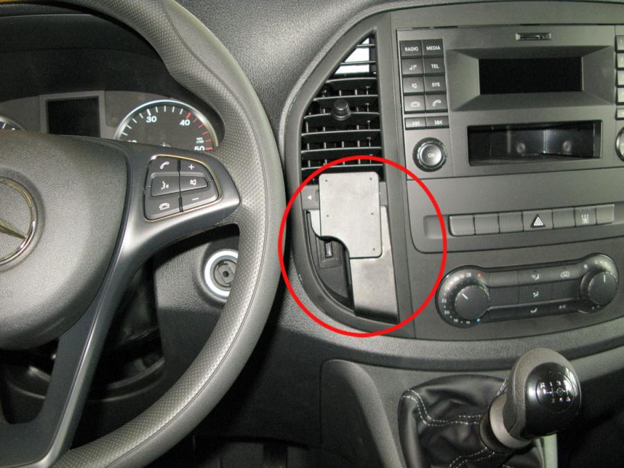 ProClip - Mercedes Benz Vito 2015-2023 Center mount ( handgeschakeld)