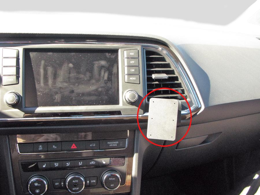 ProClip - Seat Ateca 2017-2024 - Cupra Ateca 2020-> Angled mount