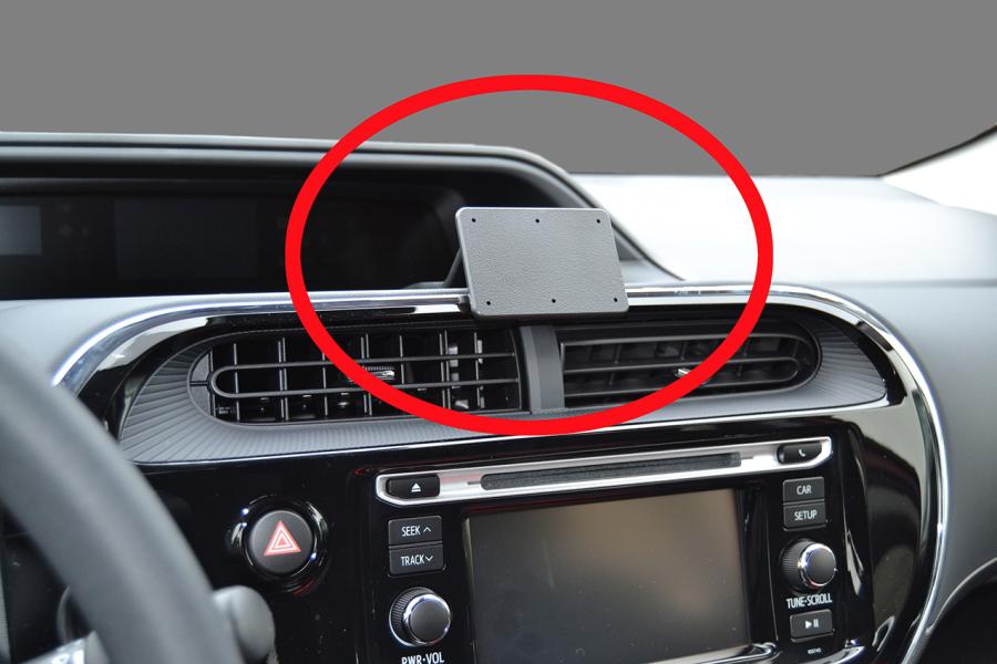 ProClip - Toyota Prius c 2018-> Center mount