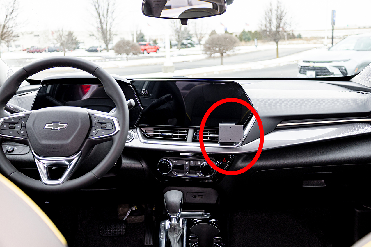 ProClip - Chevrolet Trax 2024-> (Angled mount)