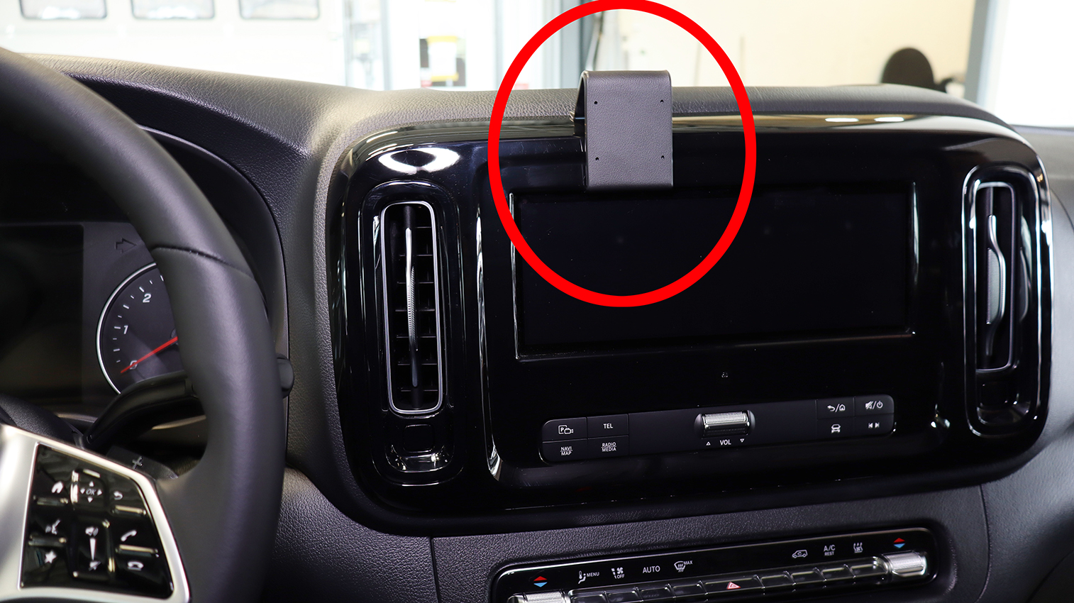 ProClip - Mercedes Benz Vito 2024-> Center mount