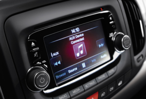 Multimedia video interface Ucconect 5" Fiat- Peugeot - Citroën(2x AV-in/RGB/F-CAM/R-CAM/AV-out/iPAS)