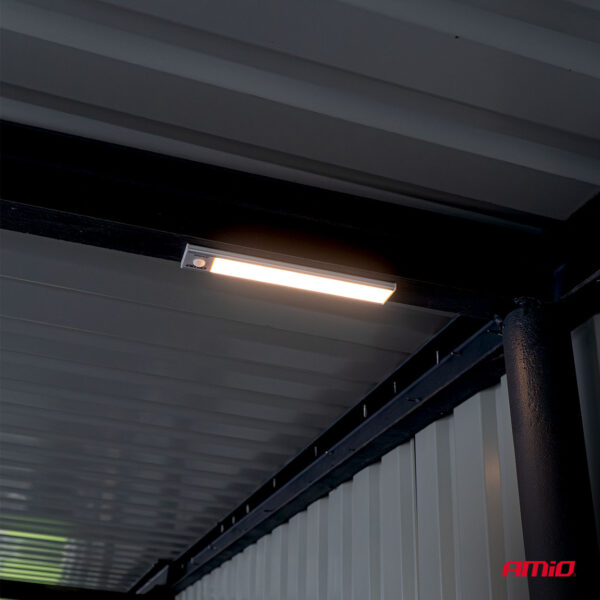 Oplaadbare LED lamp met PIR bewegingssensor en schemersensor (23x4.1x0.9cm)