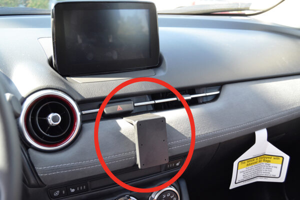 ProClip - Mazda CX-3 2019-2023 Center mount; padded dash